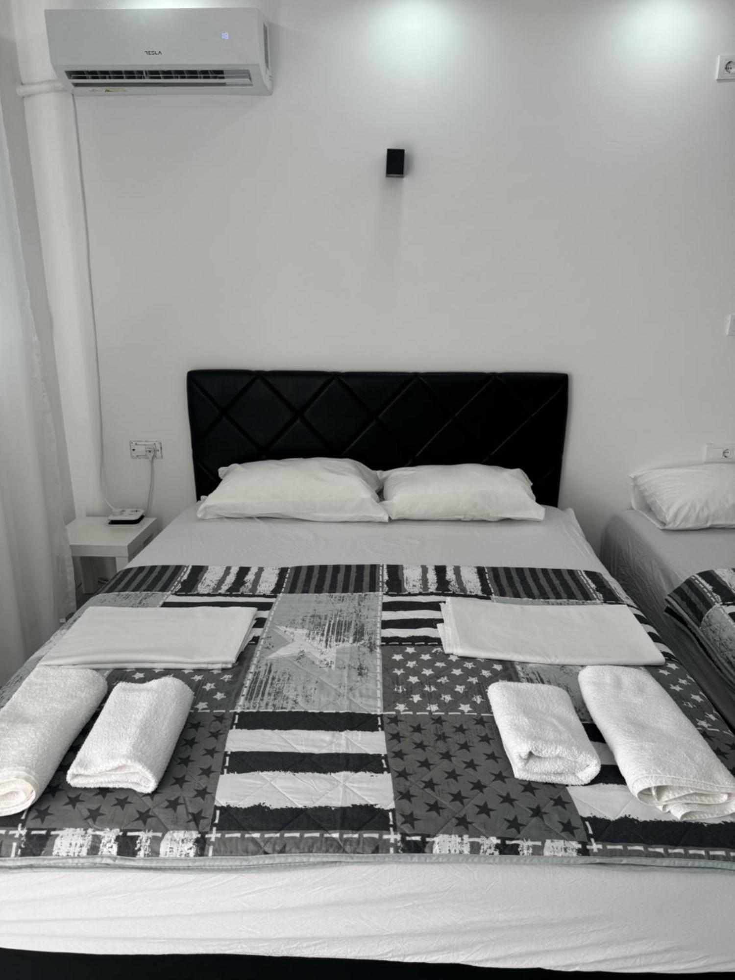 Apartmani Milic Kotor Buitenkant foto