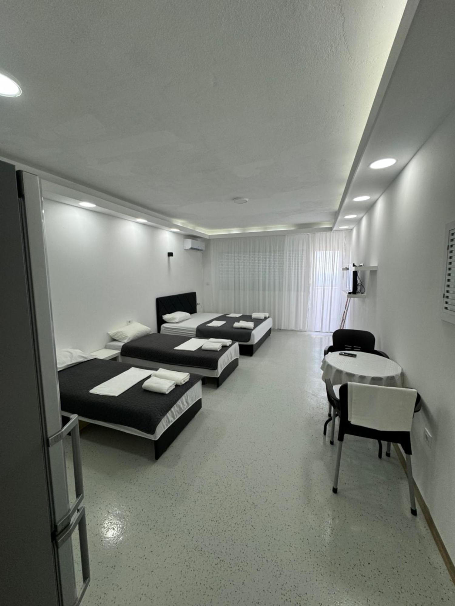 Apartmani Milic Kotor Buitenkant foto